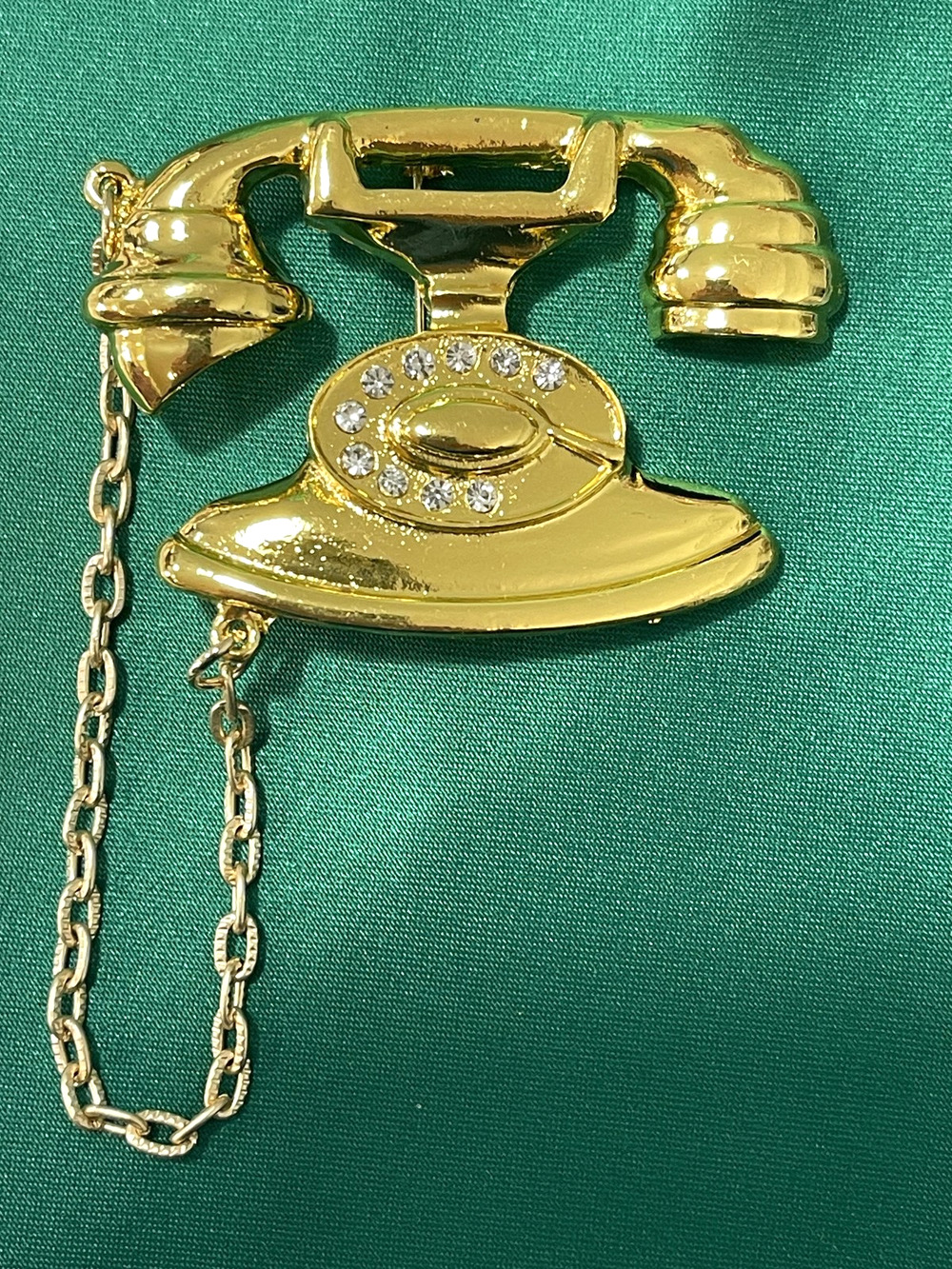NWOT Telephone Brooch Lapel Pin Rhinestone Retro Gold Tone Chain Crystal